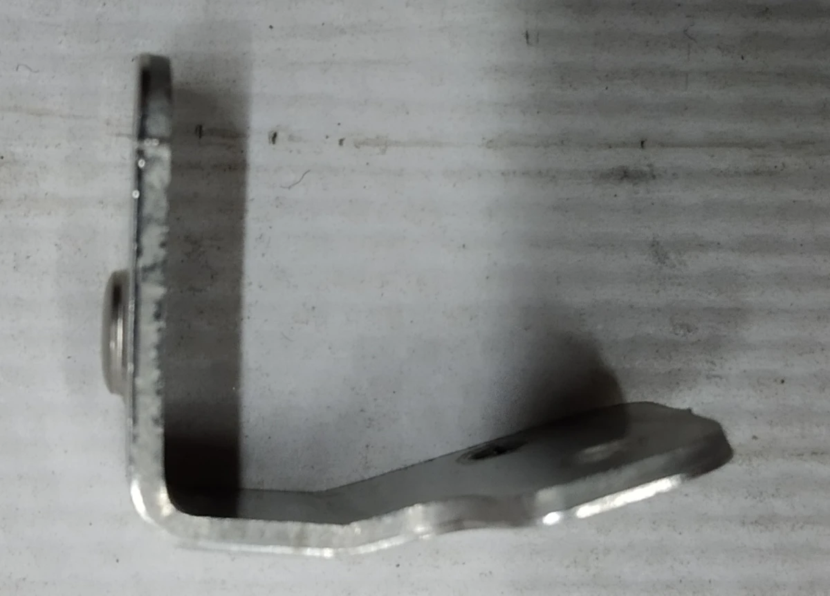 27 Кронштейн кріплення мікроперемикача правий механізм ручки зовнішньої передньої/задньої правої GEN 1.0/2.0 Tesla model S REST 1014429-00-B