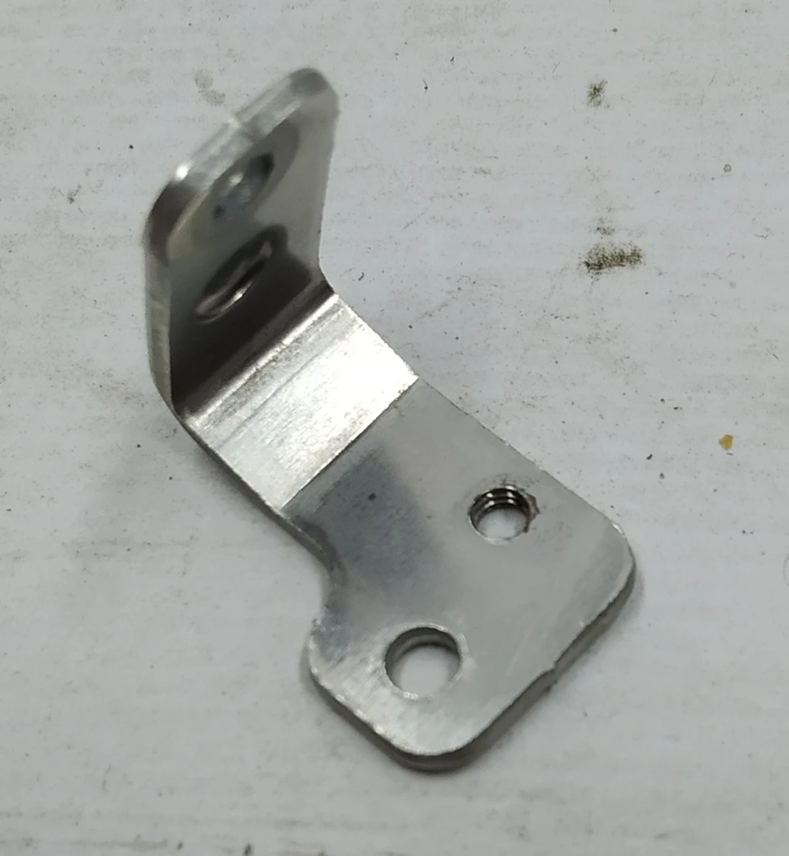 27 Кронштейн кріплення мікроперемикача правий механізм ручки зовнішньої передньої/задньої правої GEN 1.0/2.0 Tesla model S REST 1014429-00-B