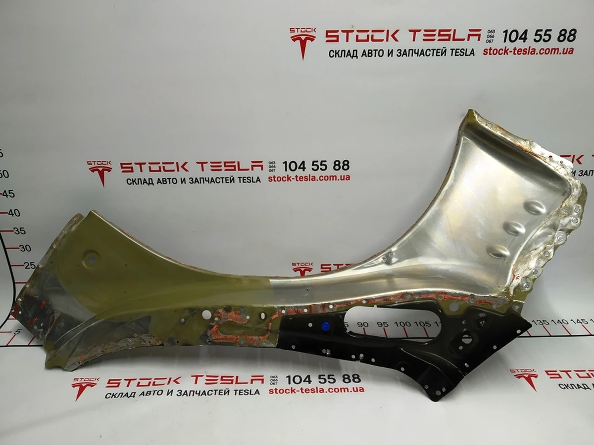 23 Чверть задня ліва панель колісної арки передня внутрішня (чобіток) {MS_MSR) 1014652-S0-F