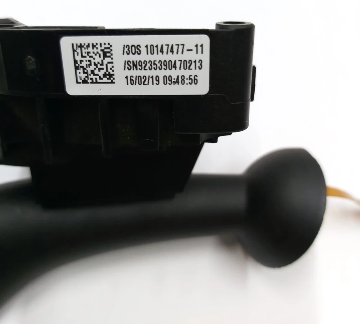 Gear shifter in the steering column with damage Tesla model 3 1097662-00-N