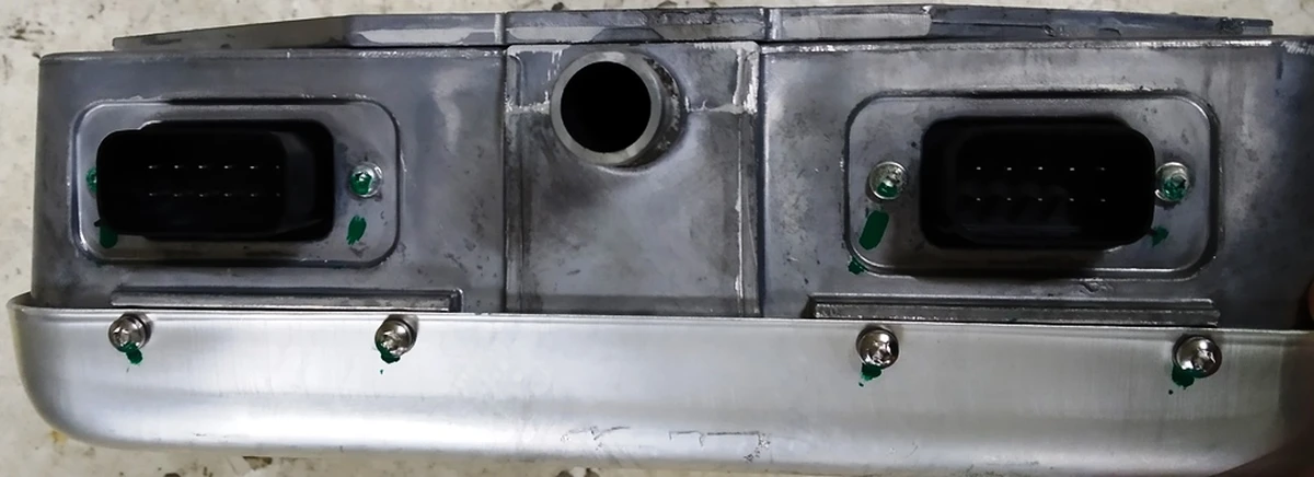 1 Чарджер блок для батареї 2-ге покоління Tesla model S 1014963-00-L