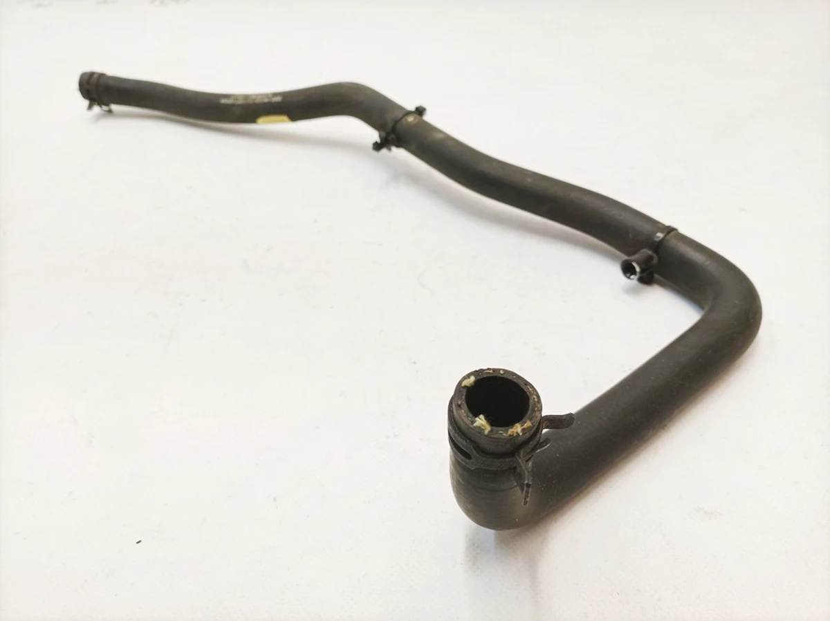 Шланг системы охлаждения Mercedes B-Class A2425010282