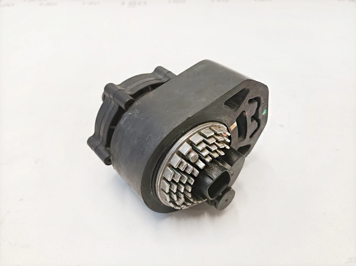 Насос системи охолодження A2425000086 Mercedes B-Class 1015539-00-C