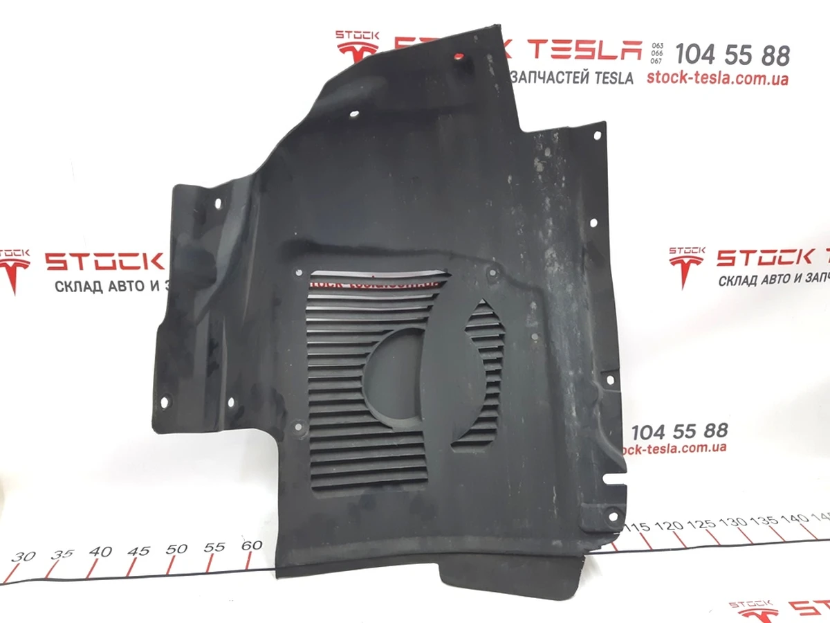 8 Підкрилок передній правий передня частина RWD із пошкодженням Tesla model S 1020471-00-E