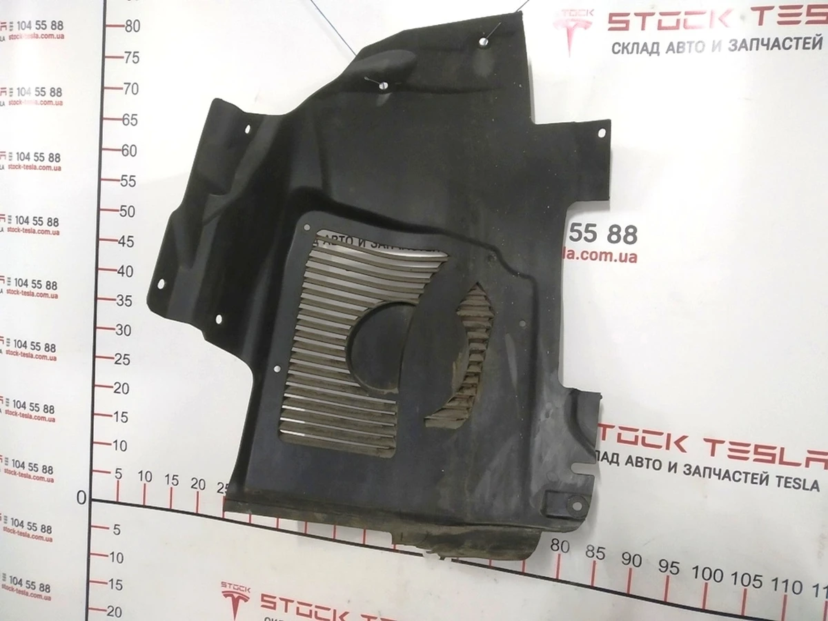 8 Підкрилок передній правий передня частина RWD (з гніздом парктроніка) Tesla model S 1020471-00-E