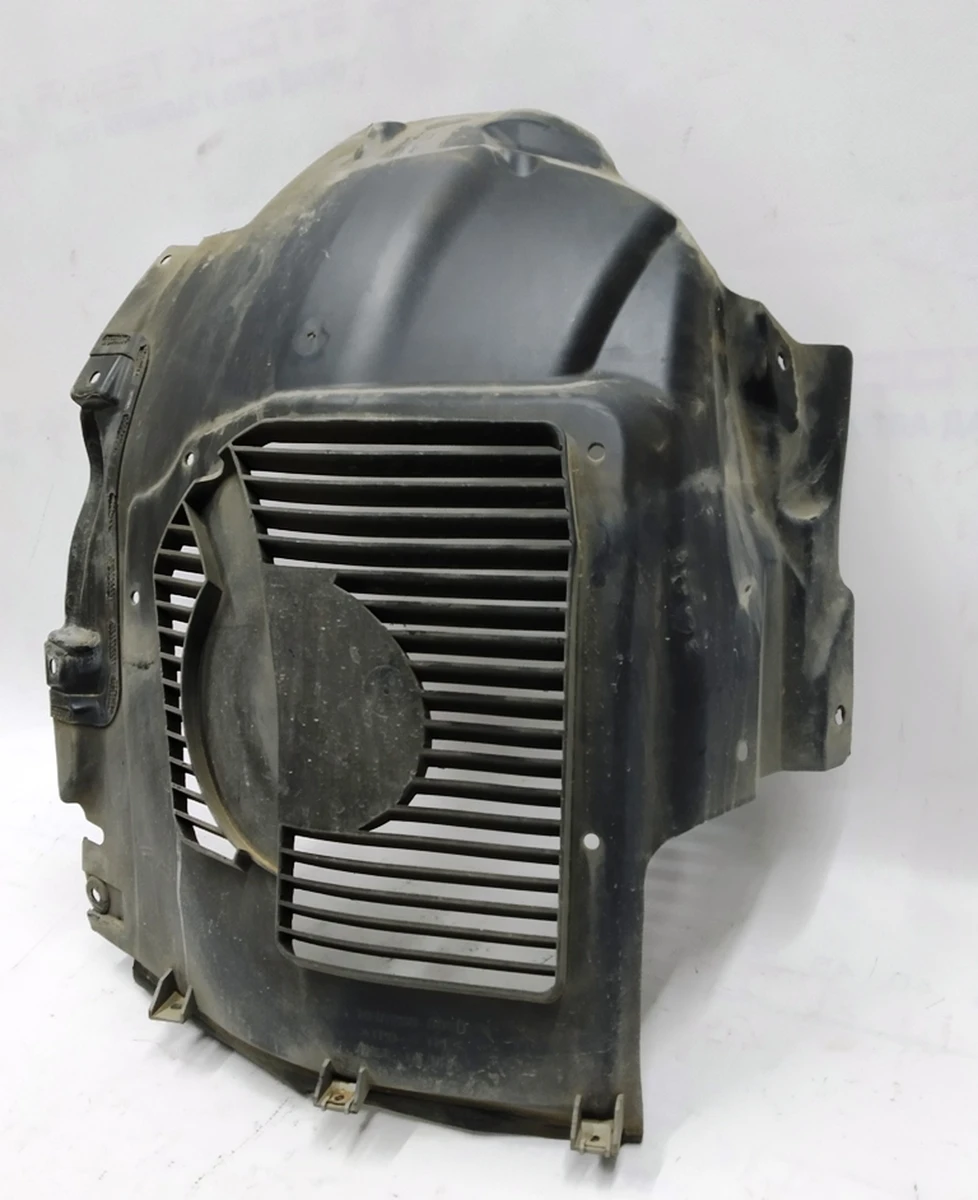 8 Підкрилок передній правий передня частина RWD (з гніздом парктроніка) у зборі з накладкою гнізда парктроніка Tesla model S 1020471-00-E