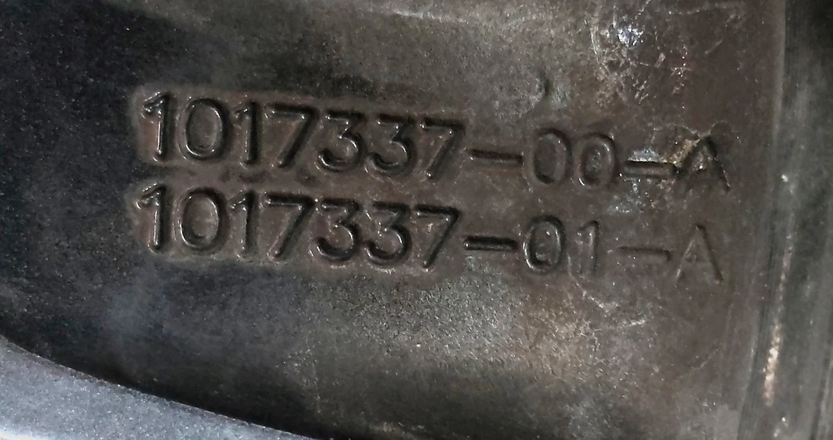 1 Диск колісний 21X9.0 GREY TURBINE REAR із пошкодженням Tesla model S, model S REST 1054044-00-C