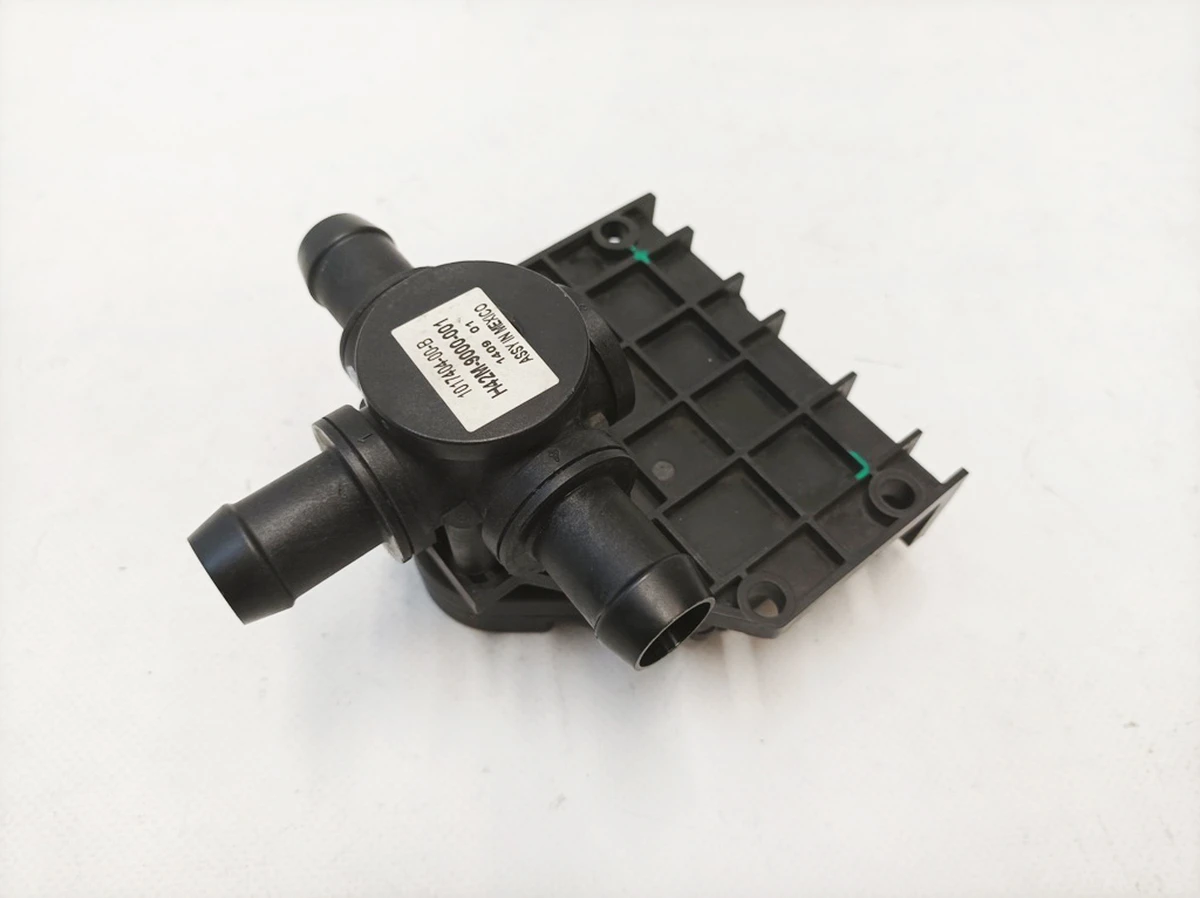 Клапан электрический системы охлаждения Mercedes B-Class 1017404-00-B