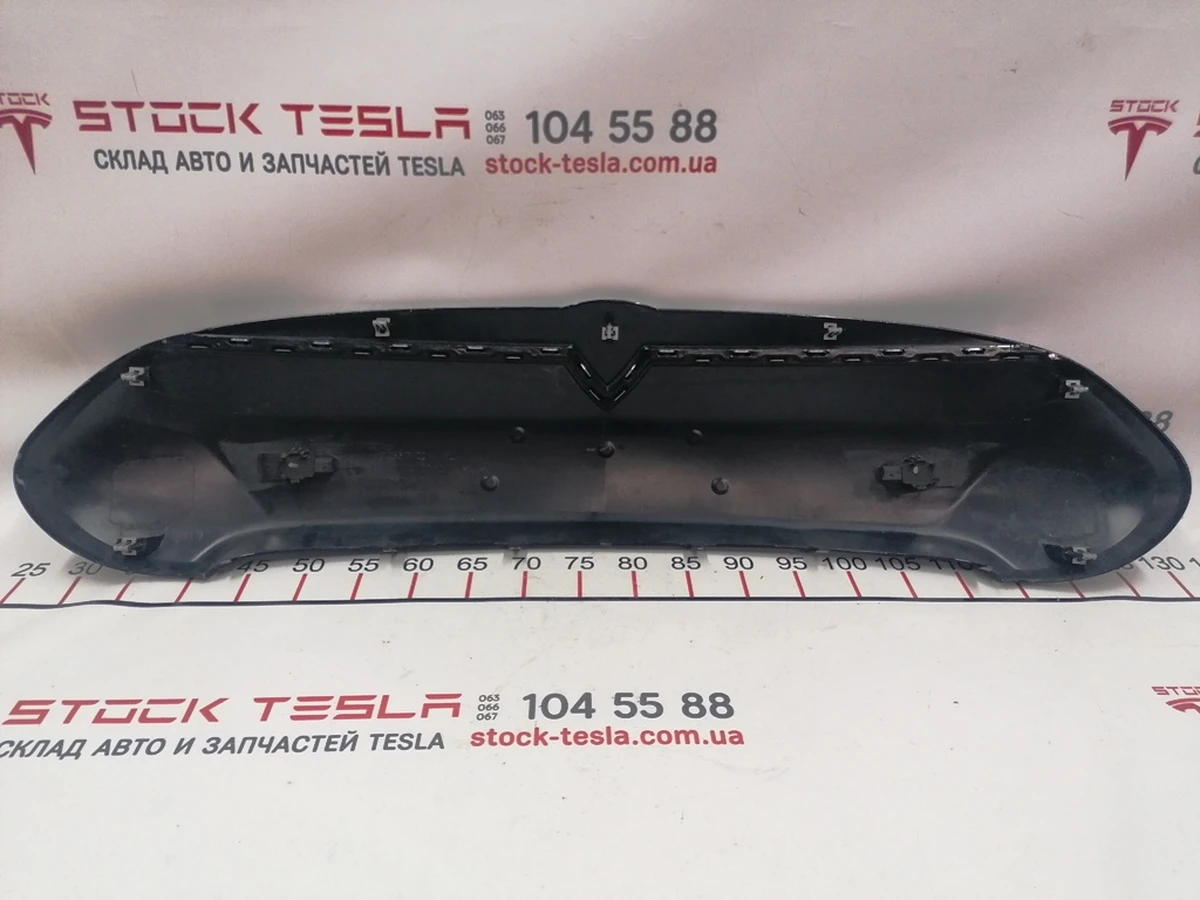 1 Накладка переднього бампера (яйце) у зборі Tesla model S 1017415-00-D