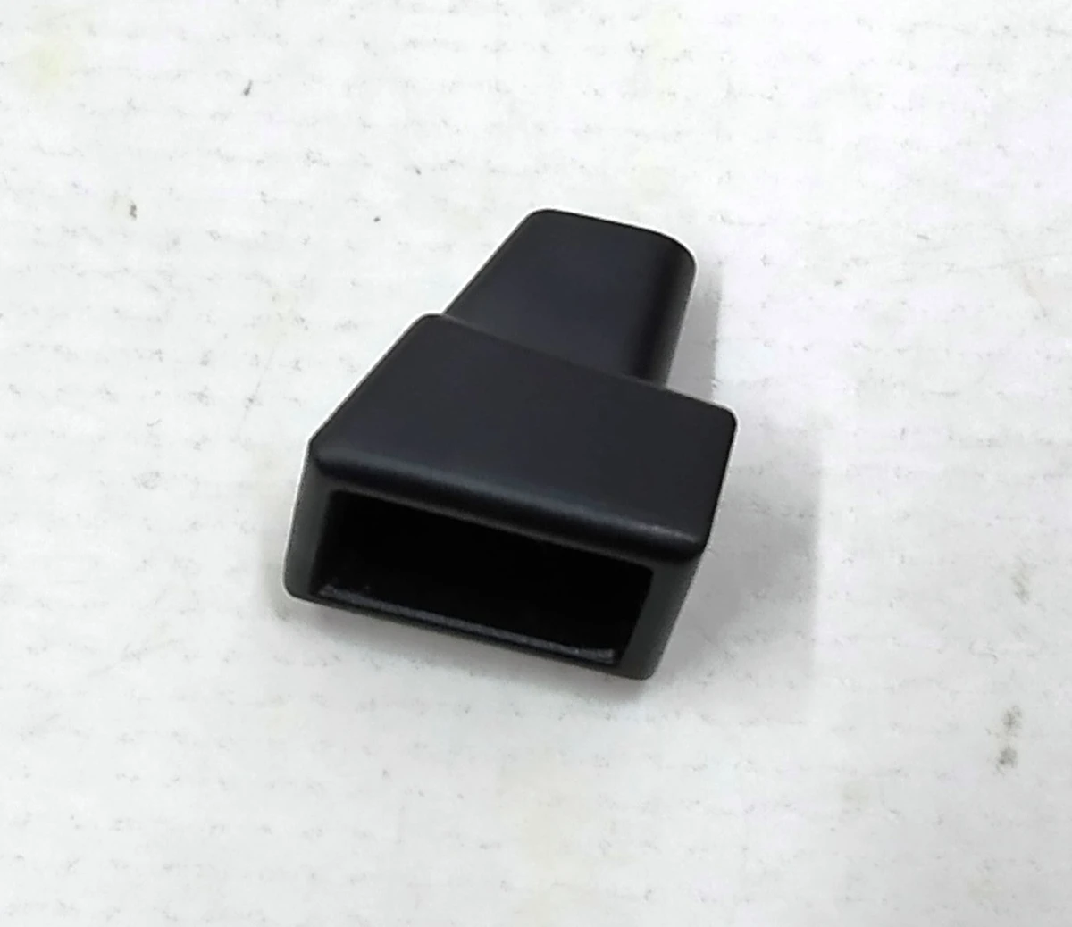 16 Заглушка ліхтаря підсвічування механізму ручки зовнішньої задньої лівої/правої Tesla model S REST, model S 1017592-00-B