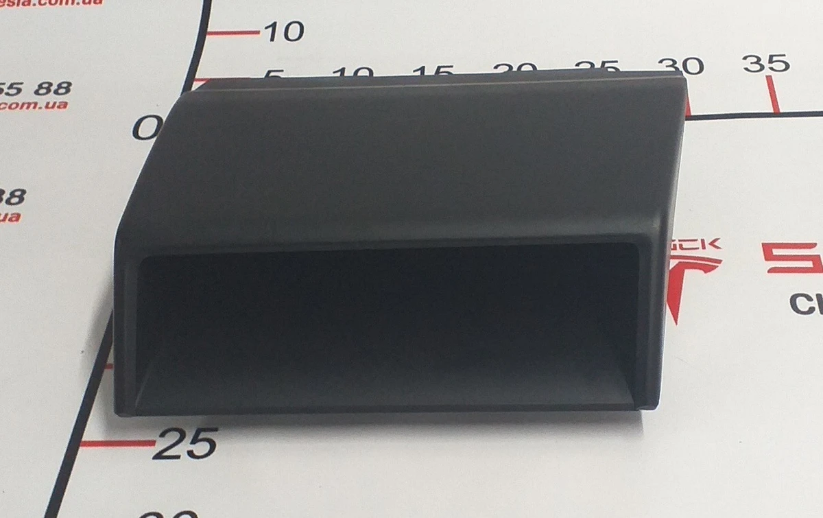 37 Ніша для зберігання під монітором Tesla model S, model S REST 1018893-00-E