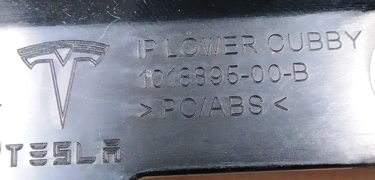 37 Ніша для зберігання під монітором Tesla model S, model S REST 1018893-00-E