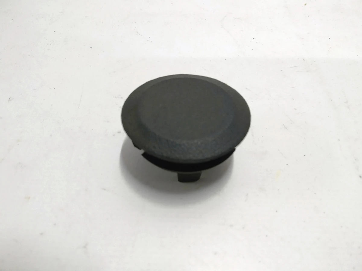 Заглушка пластика подкапотного бокса правый RWD Tesla model S 1019075-00-E