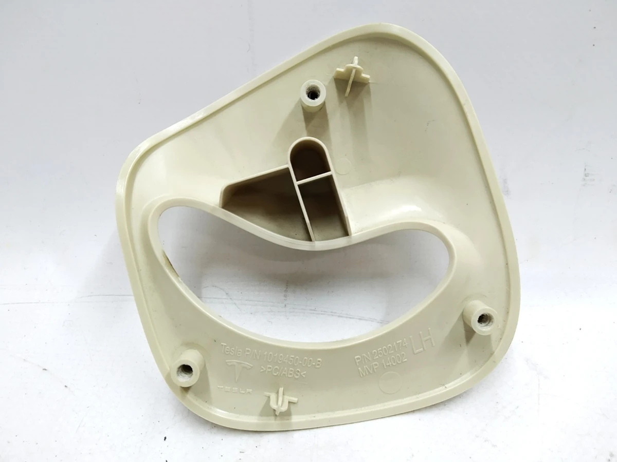 17 Накладка ремня безопасности облицовки стойки B левая Tesla model S, model S REST 1051768-16-C