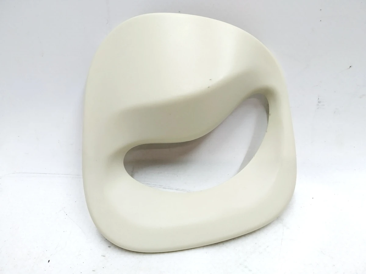 17 Накладка ремня безопасности облицовки стойки B левая Tesla model S, model S REST 1051768-16-C