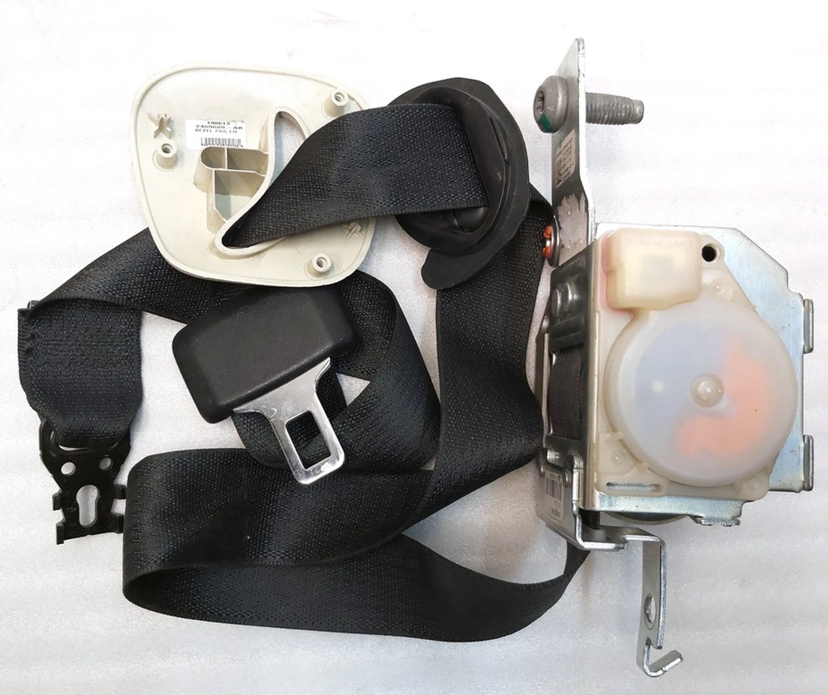 1 Ремень безопасности передний водительский (USA) под восстановление Tesla model S, model S REST 1019468-02-C