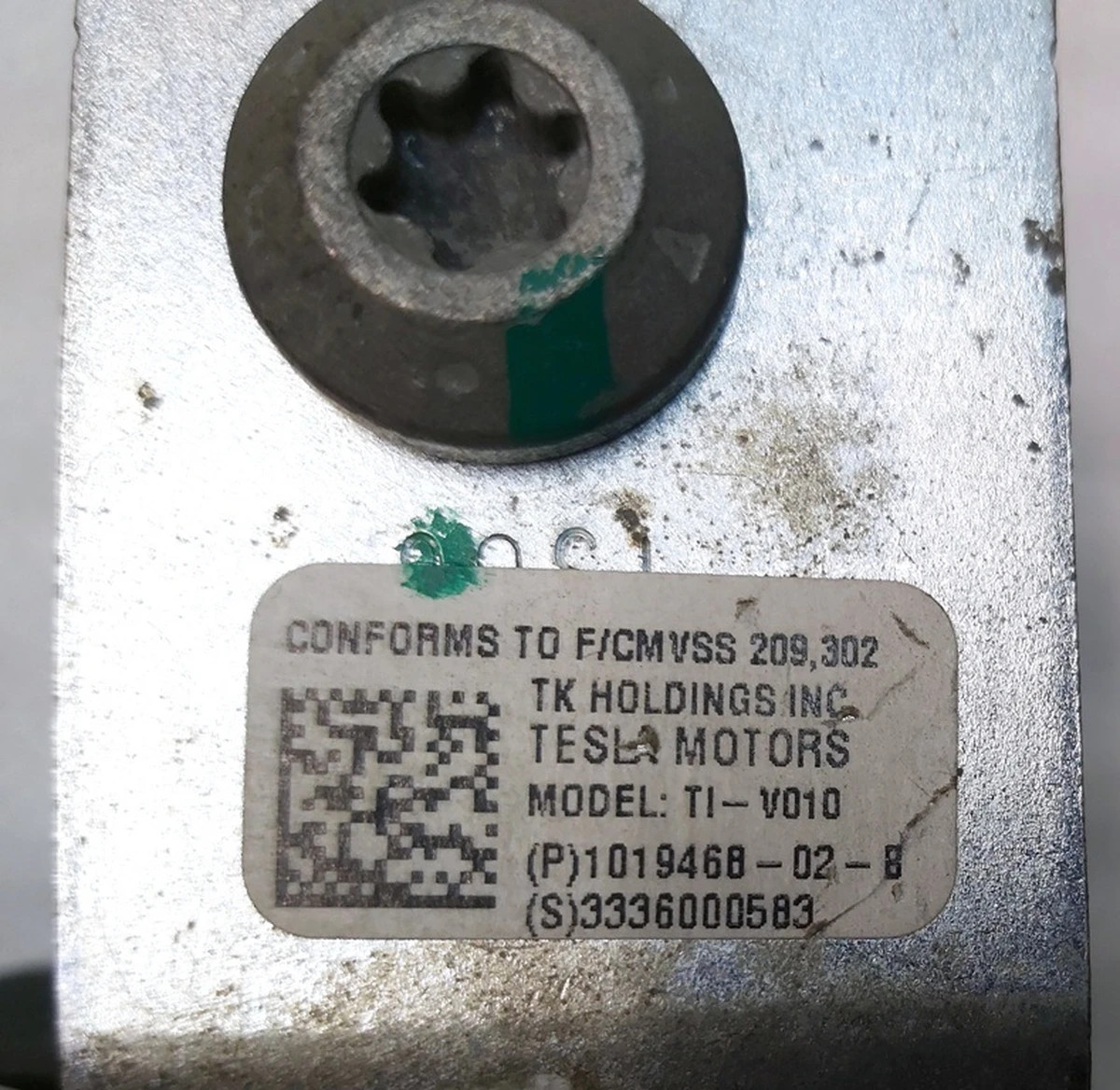 1 Ремень безопасности передний водительский (USA) под восстановление Tesla model S, model S REST 1019468-02-C