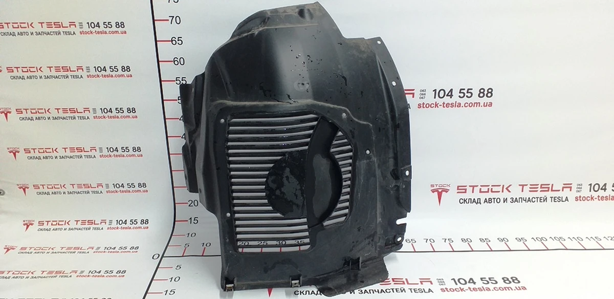 8 Fender liner front left front part RWD (without parking sensors socket) Tesla model S 1020467-00-E