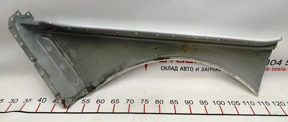 Чверть задні праві чобіток зовнішній (фільонка) (з ушкодженнями) Tesla model S, model S REST 1020514-S0-A