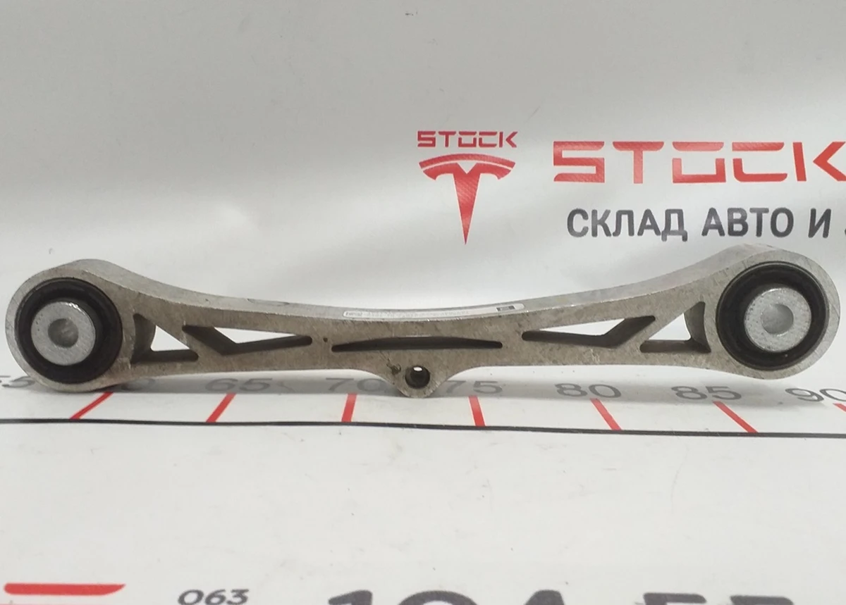16 Рычаг задний поперечный под датчик левый правый RWD Tesla model S, model S REST 1021418-00-C