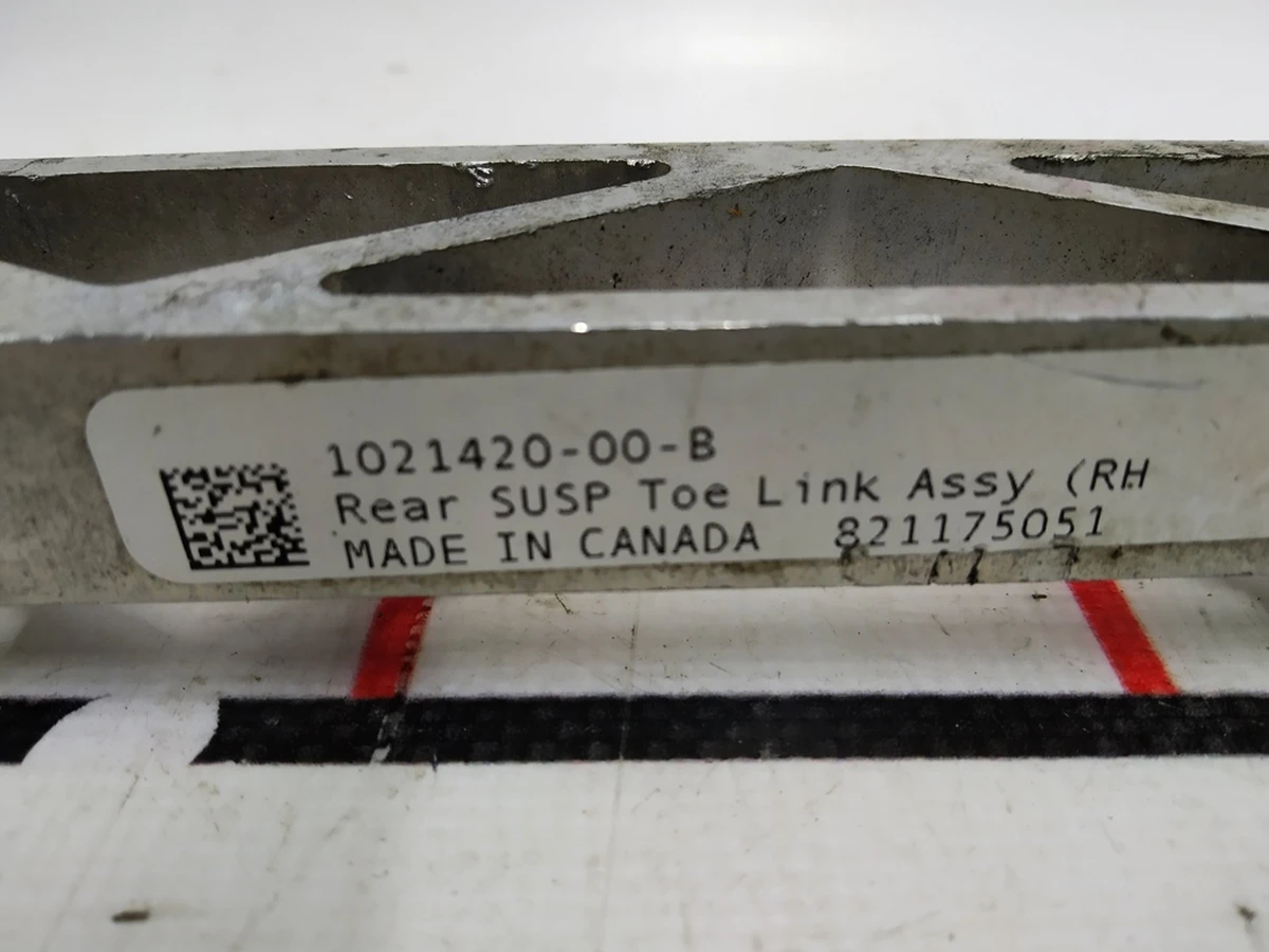 8 RR SUSP TOE LINK ASSY Tesla model X 1021420-00-B