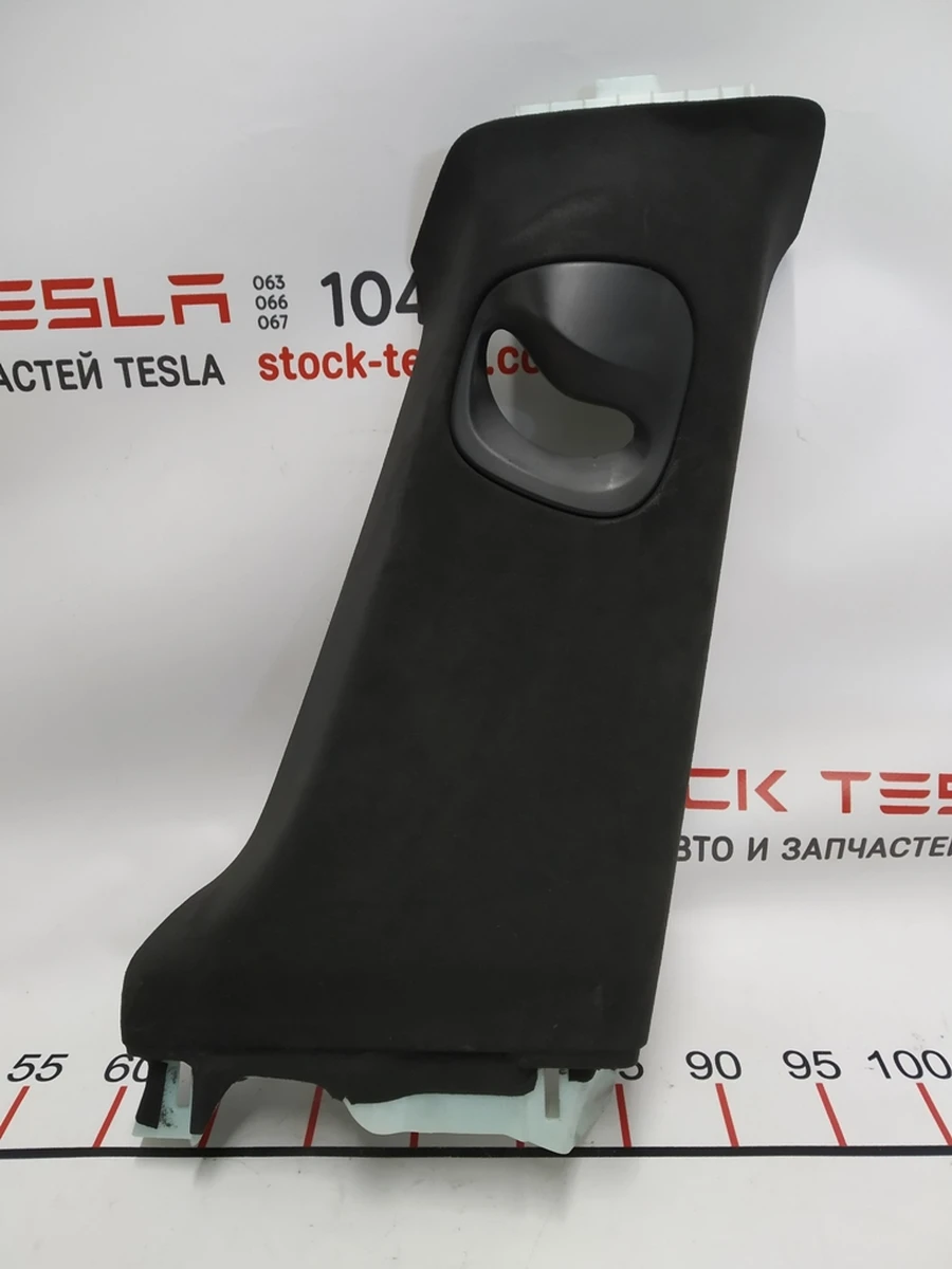 15 Облицювання стійки B верхня права чорна Alcantara Tesla model S REST 1021613-92-A