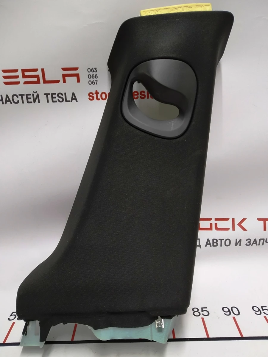 15 Облицювання стійки B верхня права чорний текстиль Tesla model S REST 1021613-04-B