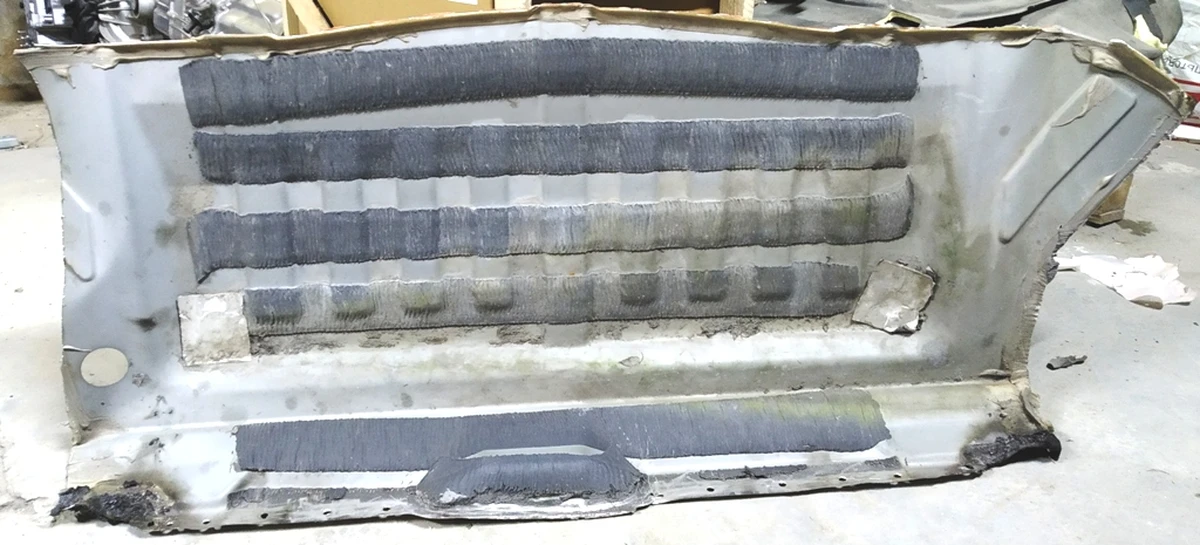 1 Задня кишеня кузова (дефект обрізана) Tesla model S 1021720-S0-A