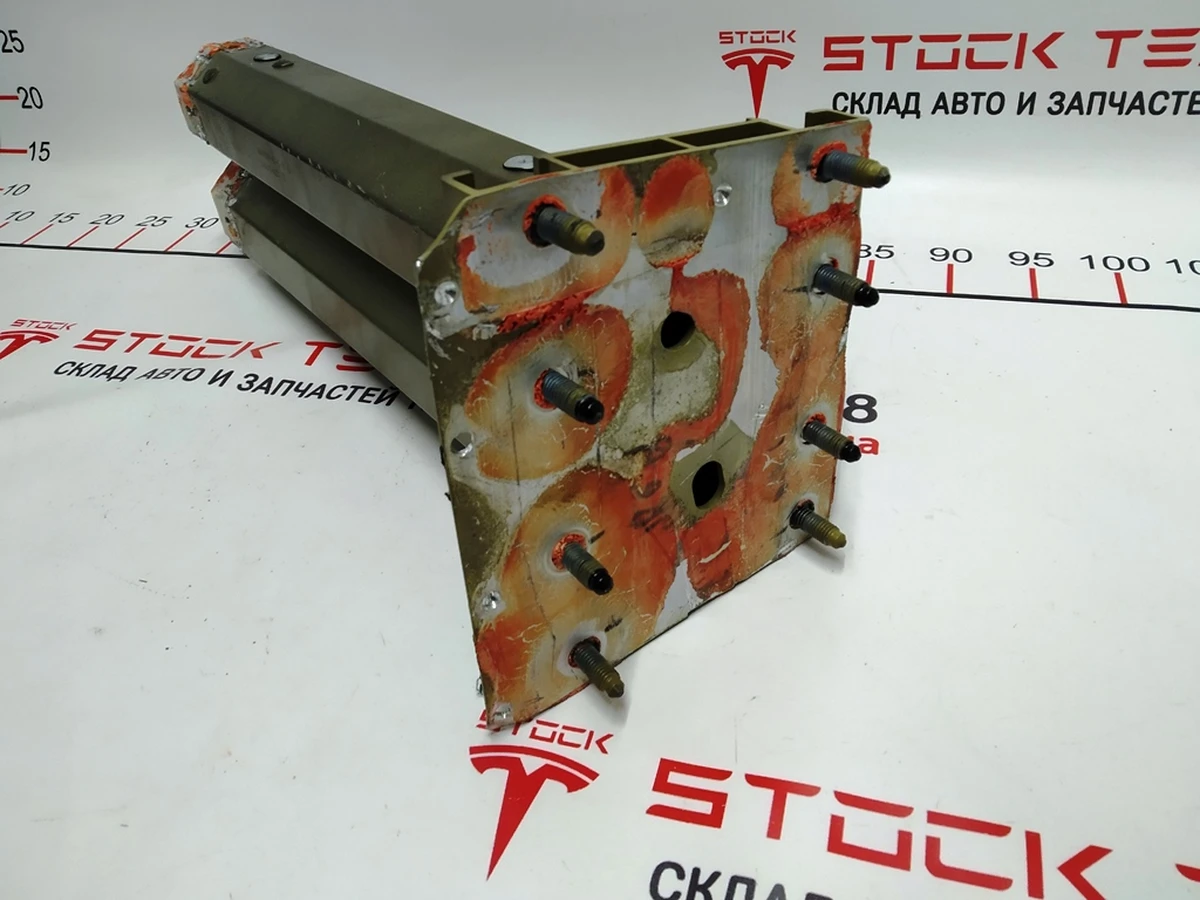 6 Чверть задня права лонжерон RWD Tesla model S 1021722-S0-A