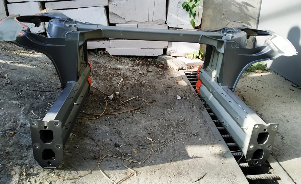 Set of front inner body panels (muzzle) RWD (without shelves (guns)) Tesla model S 1021796-S0-C