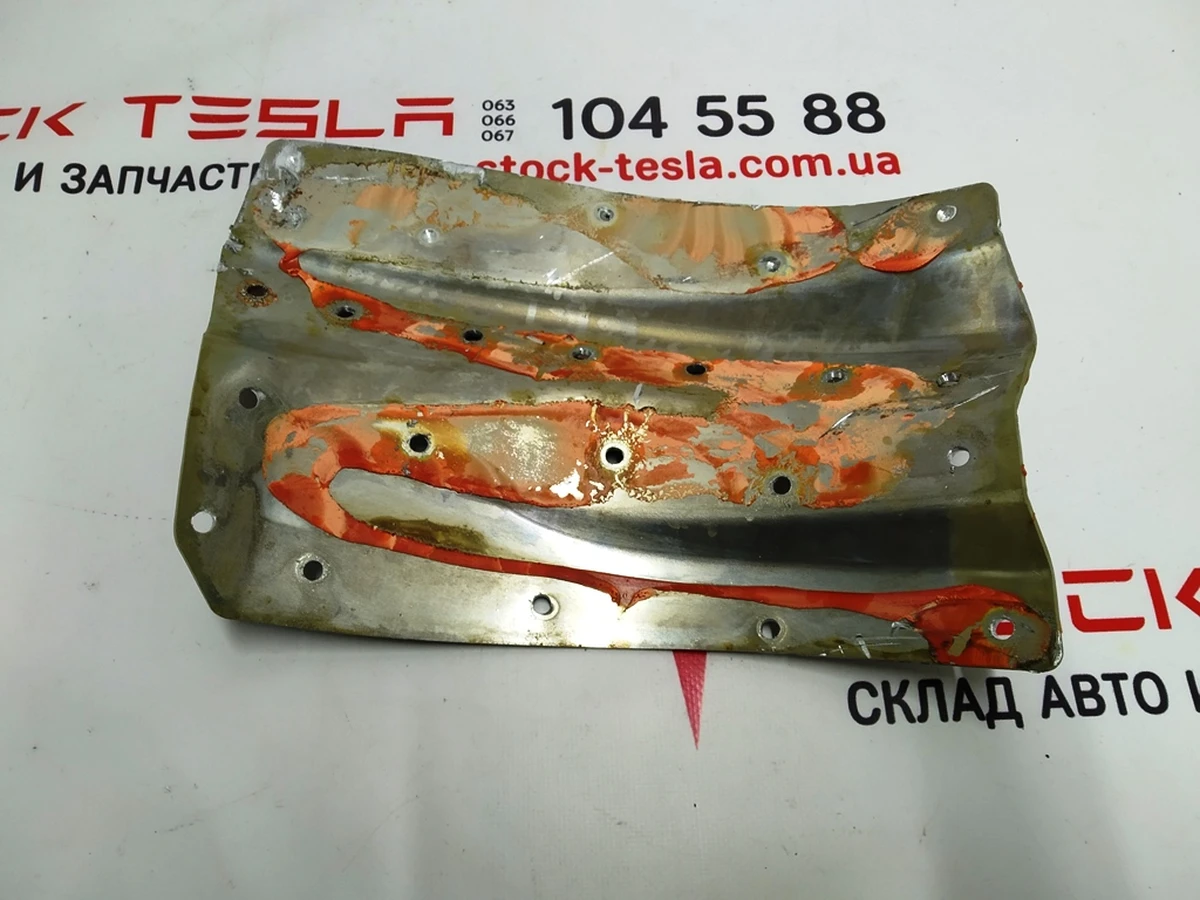 16 Чверть передня права накладна пластина напрямної лонжерона внутрішня Tesla model S 1021800-S0-B