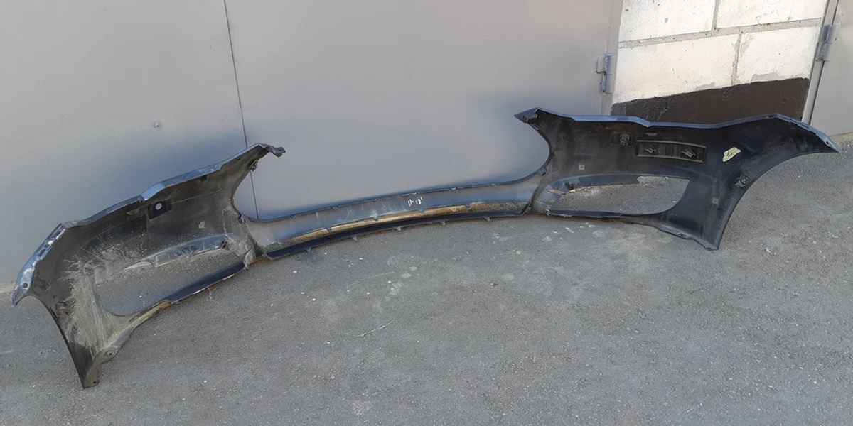 1 Бампер передній під 6 парктроників з кріпленнями (з пошкодженням) PMNG Tesla model S 1068760-00-A