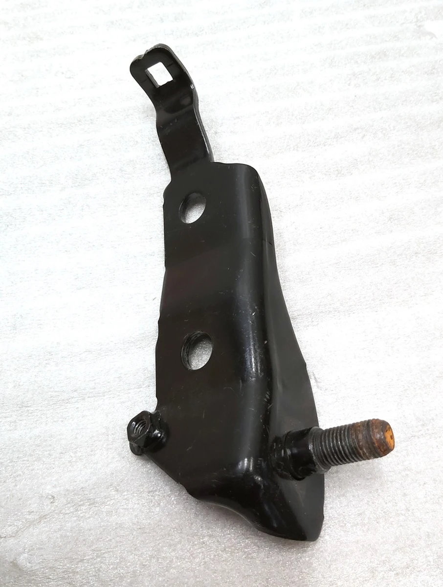 4 USA/CANADA/EUROPE - 2ND ROW SEATBELT BRACKET - LEFT Tesla model S, model S REST 1022114-00-B