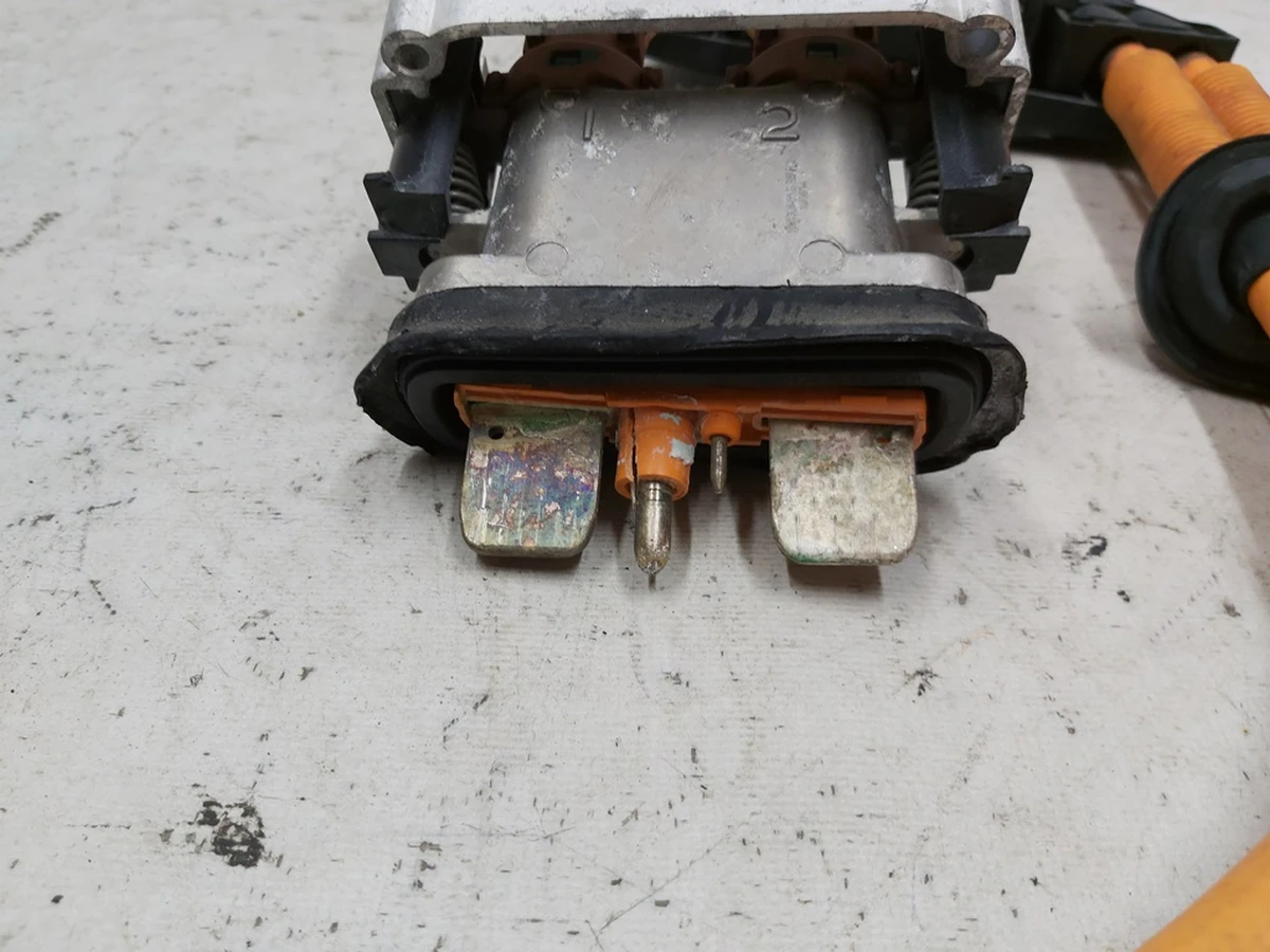 3 Проводка основної батареї задній джаншен бокс GEN2 із пошкодженням Tesla model S 1022565-10-F