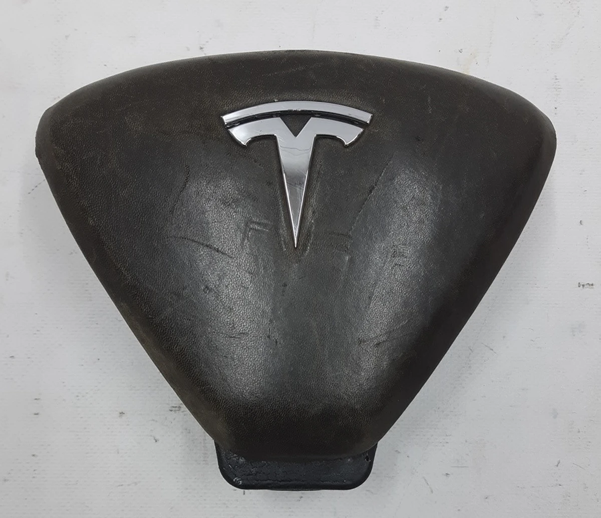 Подушка безопасности водителя NA LEATHER HEATED GuNi восстановленная Tesla model X S REST 1456211-00-C
