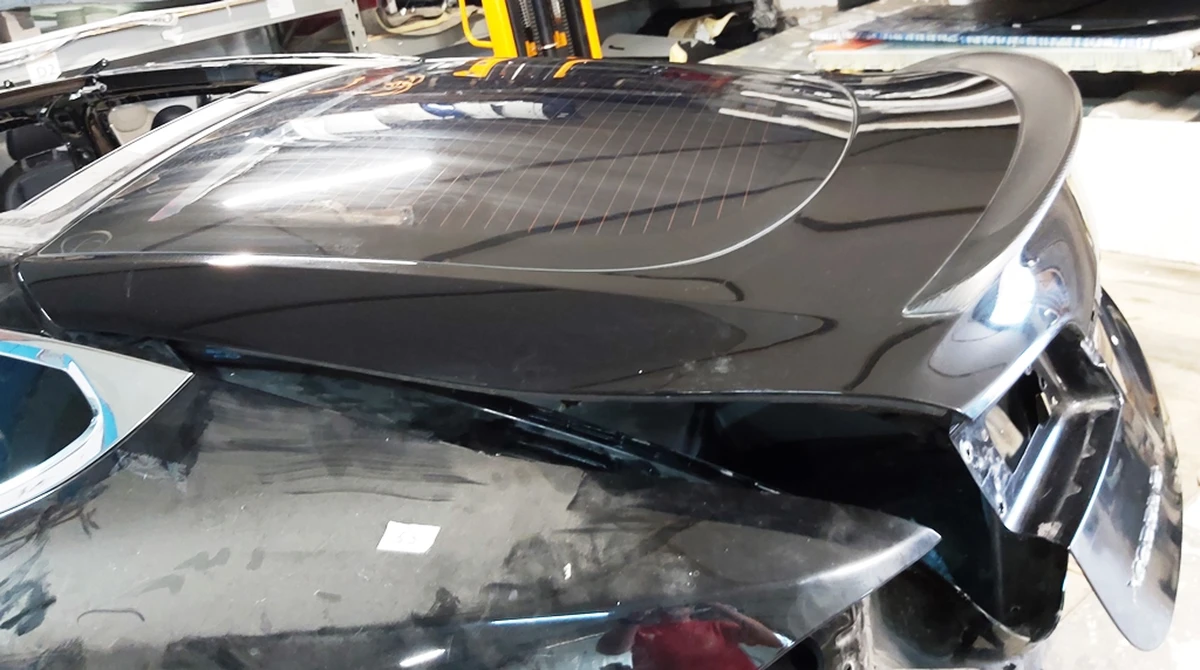 7 Trunk lid (lid) PBSB assembly with damage Tesla model S, model S REST 1023722-E0-A