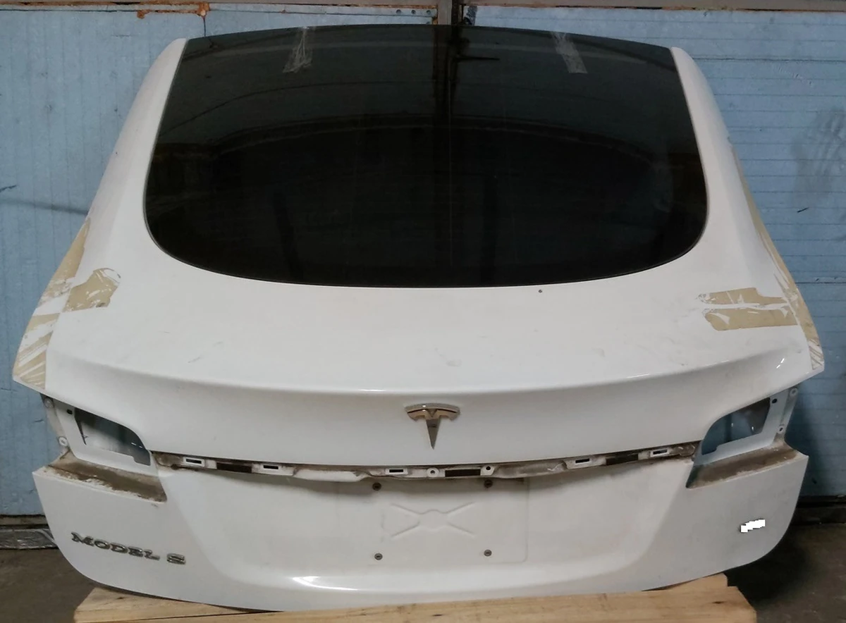7 Крышка багажника ляда PBCW в частичном сборе Tesla Model S, Model S REST 1023722-E0-A