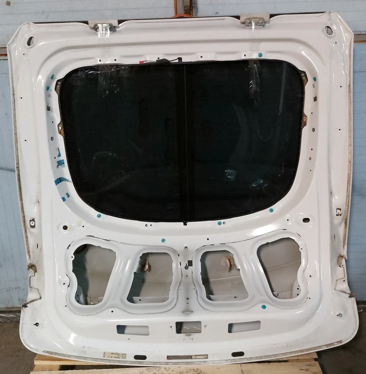 7 Крышка багажника ляда PBCW в частичном сборе Tesla Model S, Model S REST 1023722-E0-A