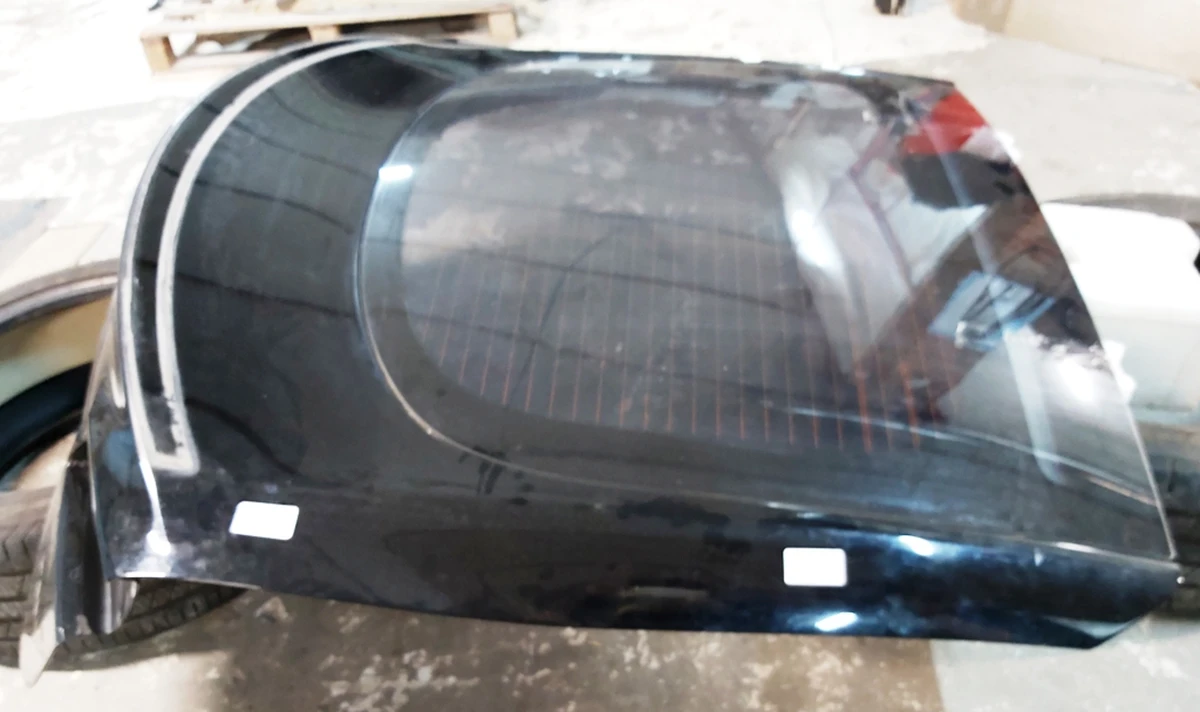 7 Кришка багажника (ляда) метал PBSB із пошкодженням Tesla model S, model S REST 1023722-E0-A