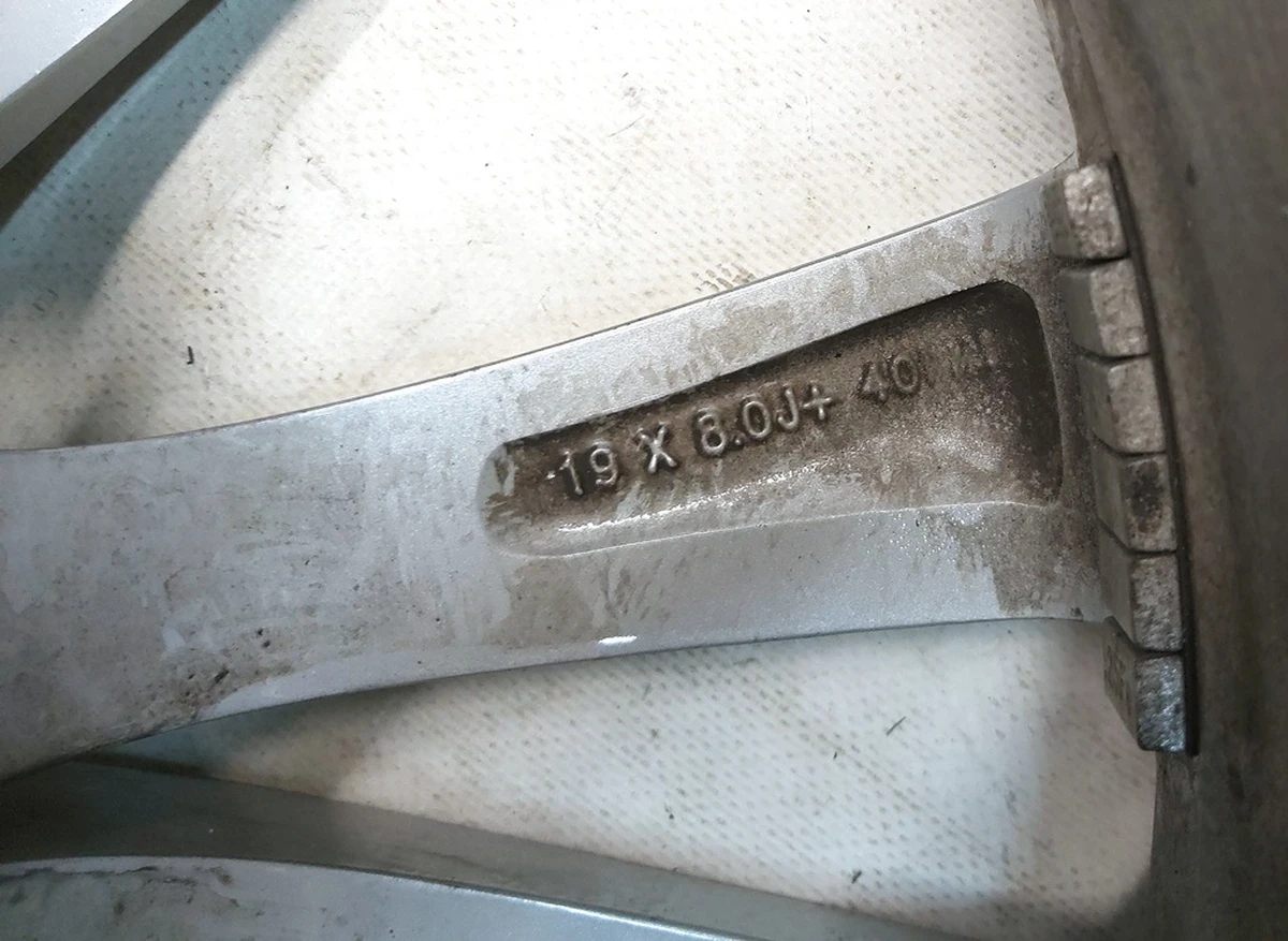 2 Колісний диск (19x8.0J ET40- SILVER CYCLON) Tesla Model S, Model S REST 1054045-00-D