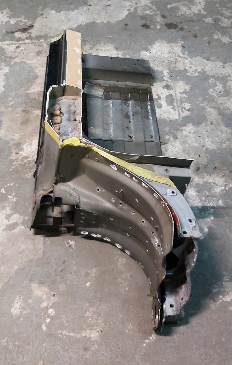 Чверть передня права стійка А (нижня частина) з частиною порога та гніздом лонжерону Tesla model S REST 1024198-S0-B