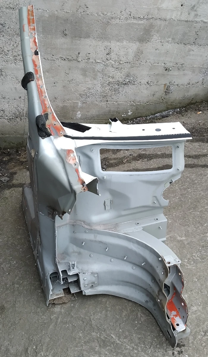 7 Чверть передня права стійка А (передня) без фільонки у зборі Tesla model S, model S REST 1024198-S0-B