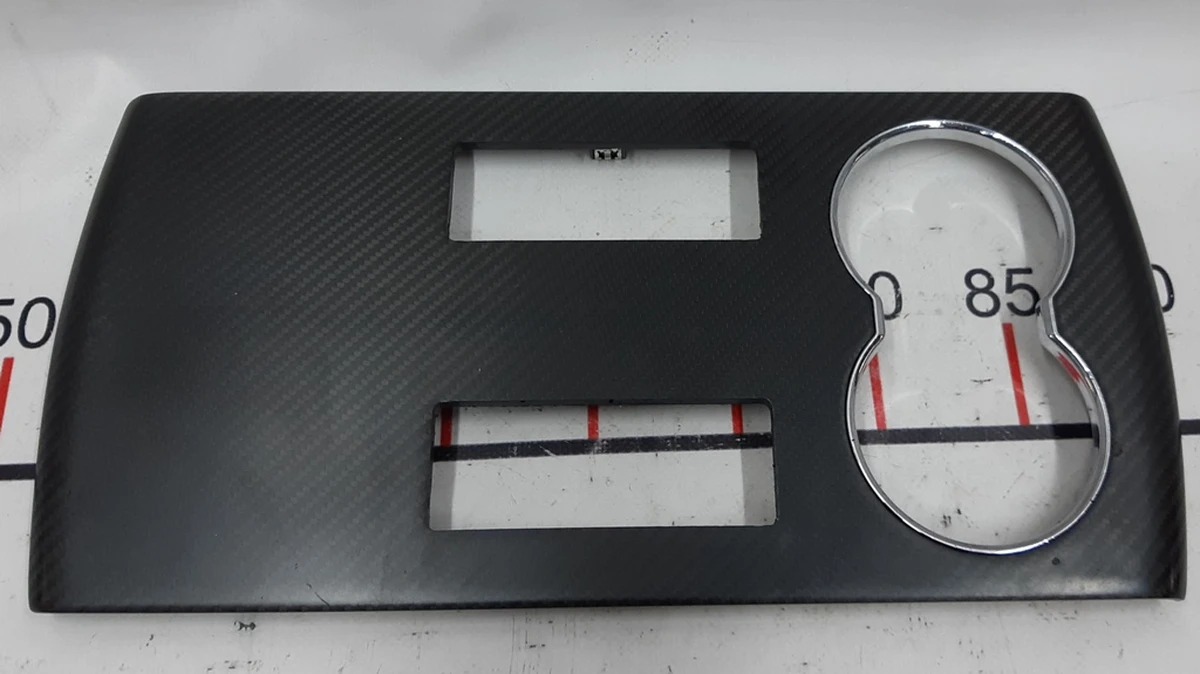 14 Декоративная накладка подстаканника CARBON FIBER Tesla model S, model S REST 1024237-03-C