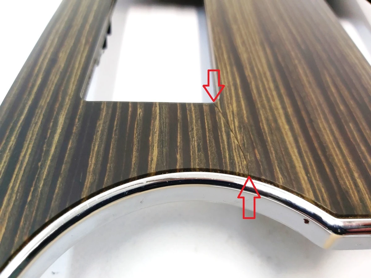 14 Декоратіваня накладка підстаканники OBECHE GLOSSY Tesla Model S, Model S REST 1024237-05-B