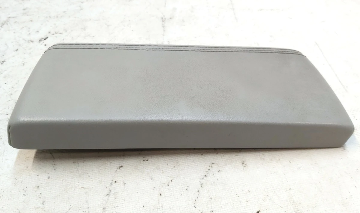13 Подлокотник консоли PVC GREY левый Tesla model S, model S REST, model X 1046444-09-D