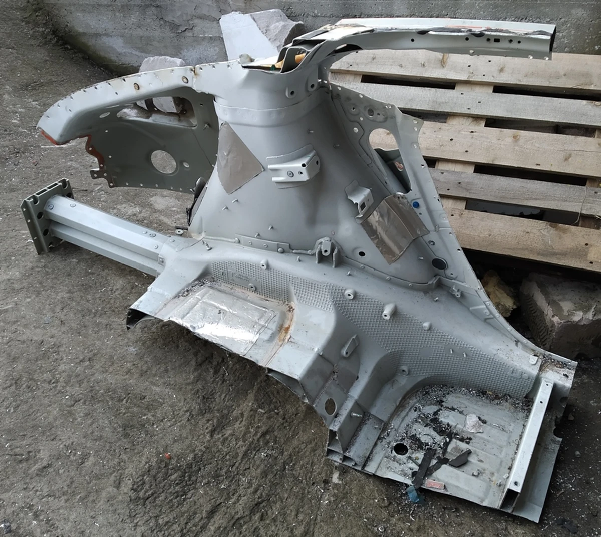 21 Чверть задня ліва склянка у зборі з кузовними панелями колісної арки та лонжероном RWD Tesla model S 1024368-S0-A