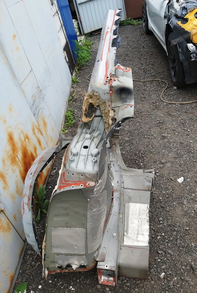 13 Чверть задня ліва стакан внутрішня частина з фрагментом даху RWD Tesla model S, model S REST 1024372-S0-B