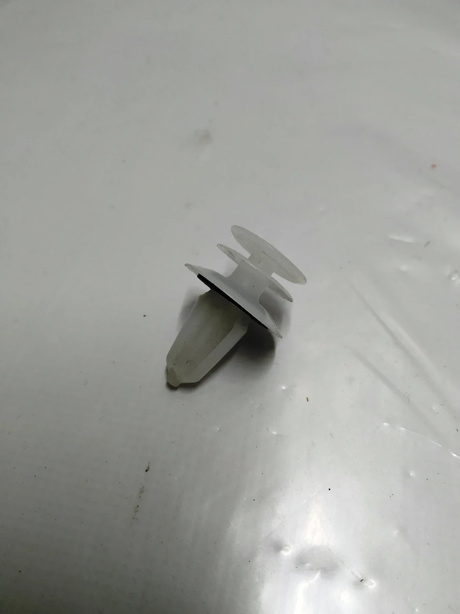 2 Кліпса кріплення 70 LBS Tesla model X S REST 1025401-00-A