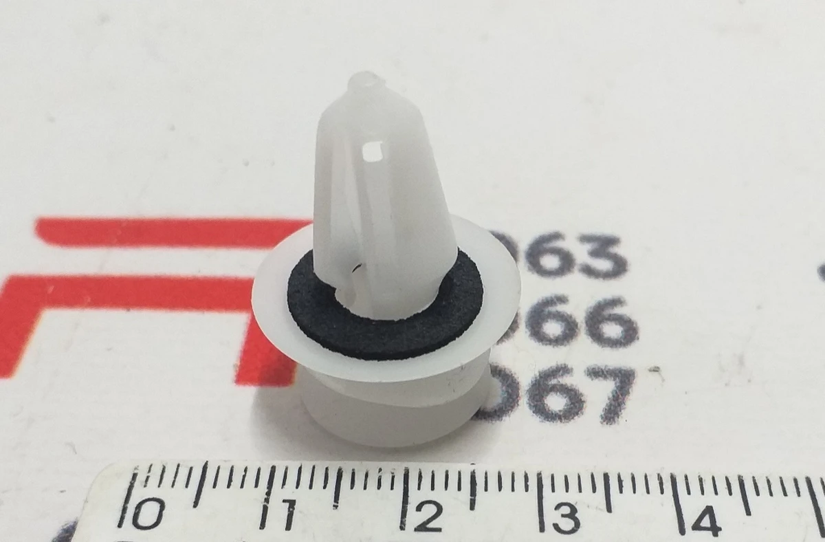 2 Кліпса кріплення 70 LBS Tesla model X S REST 1025401-00-A