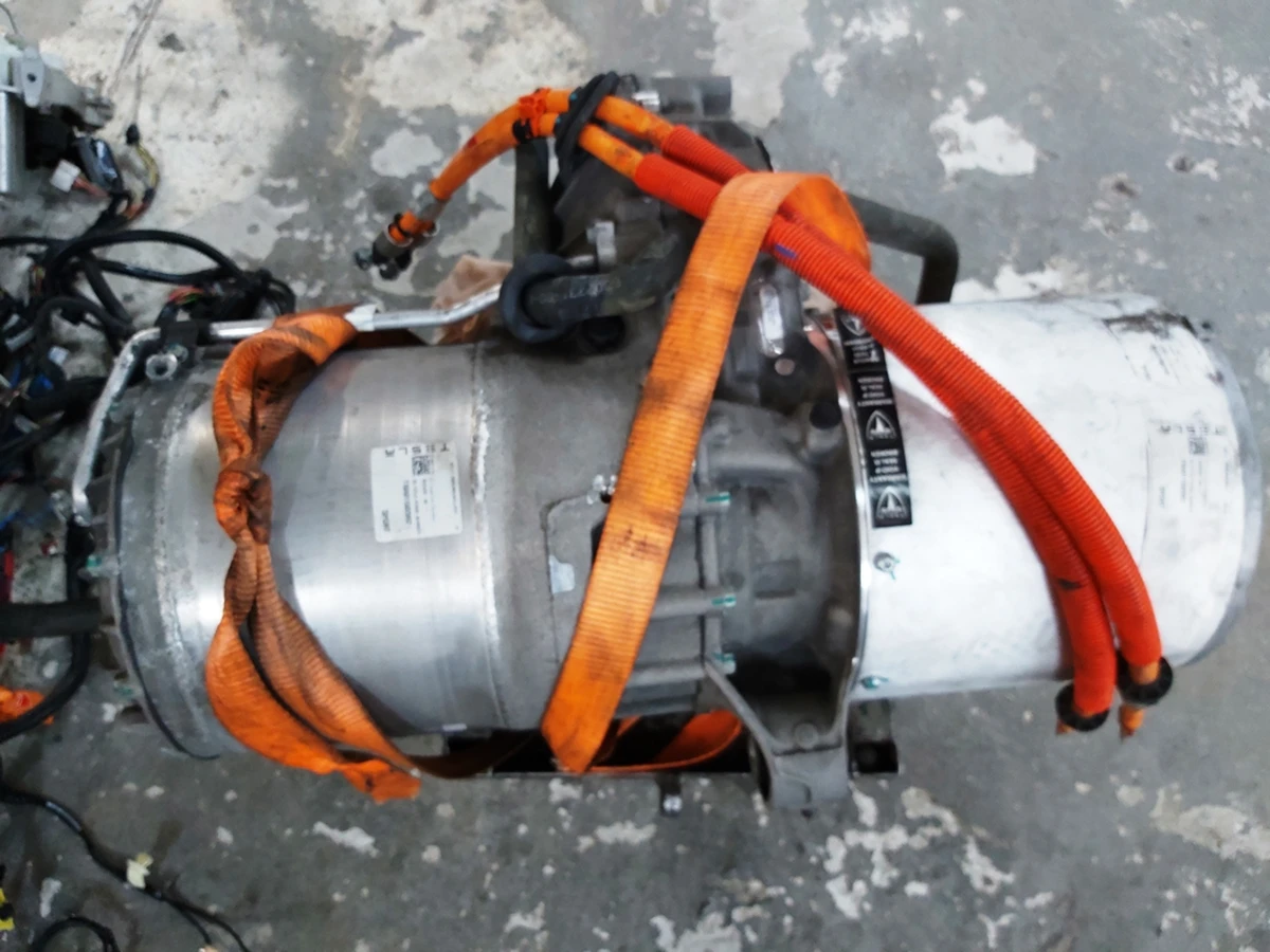 1 Мотор задній великий (SPORT) у додатковій комплектації Tesla model S, model S REST 1025598-00-I